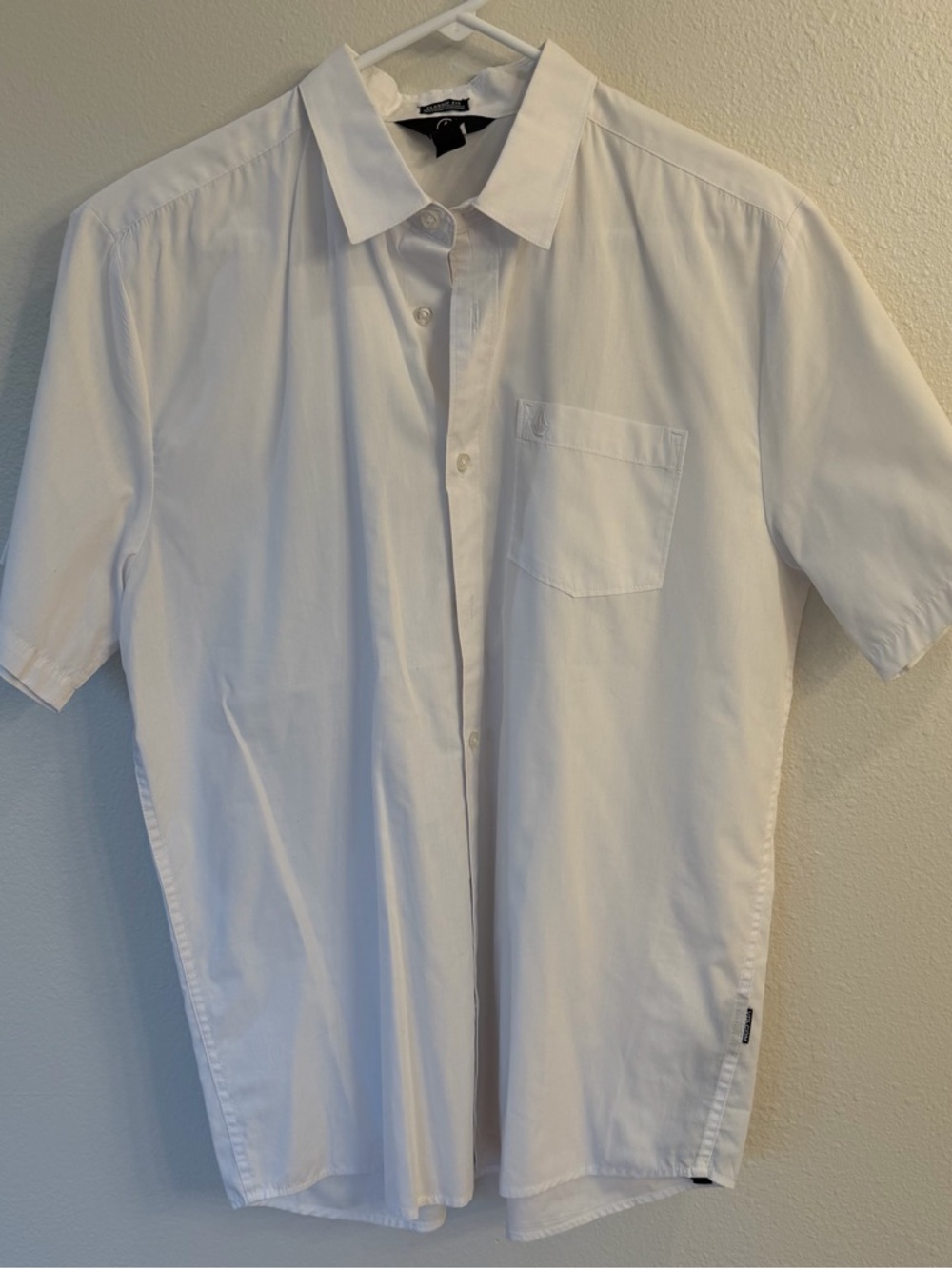 Volcom Men's White Short-Sleeve Button-Down Shirt